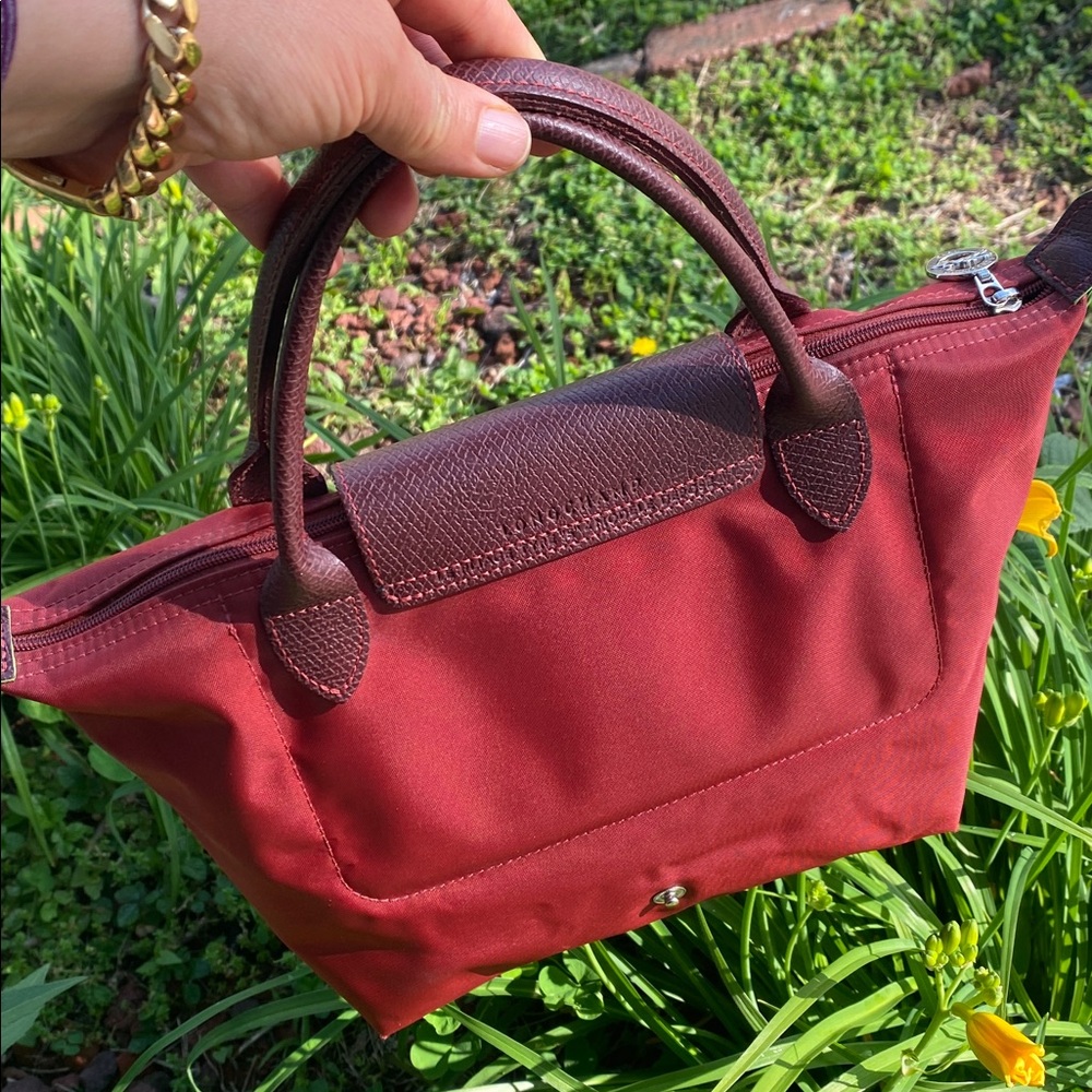 ❤️Authentic Longchamp Tote in Deep Burgundy with Brown Trim❤️ - Picture 4 of 17